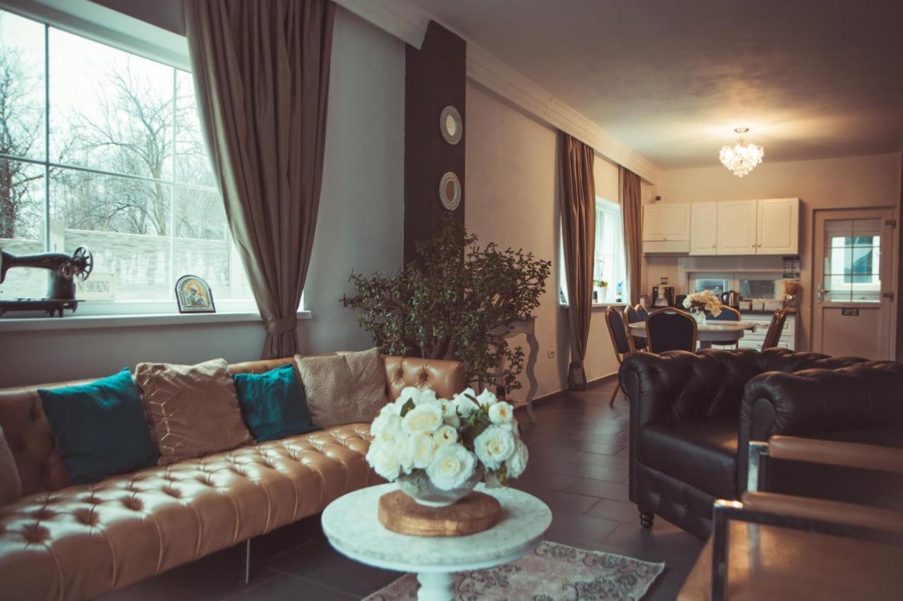 Green Hill Villa Călimăneşti Esterno foto