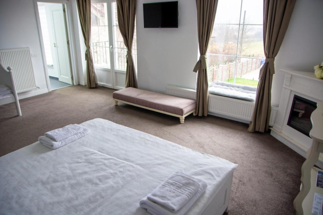Green Hill Villa Călimăneşti Esterno foto