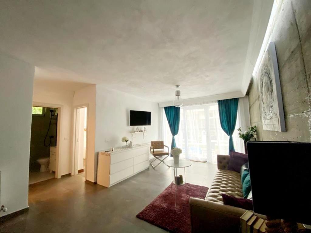 Green Hill Villa Călimăneşti Esterno foto