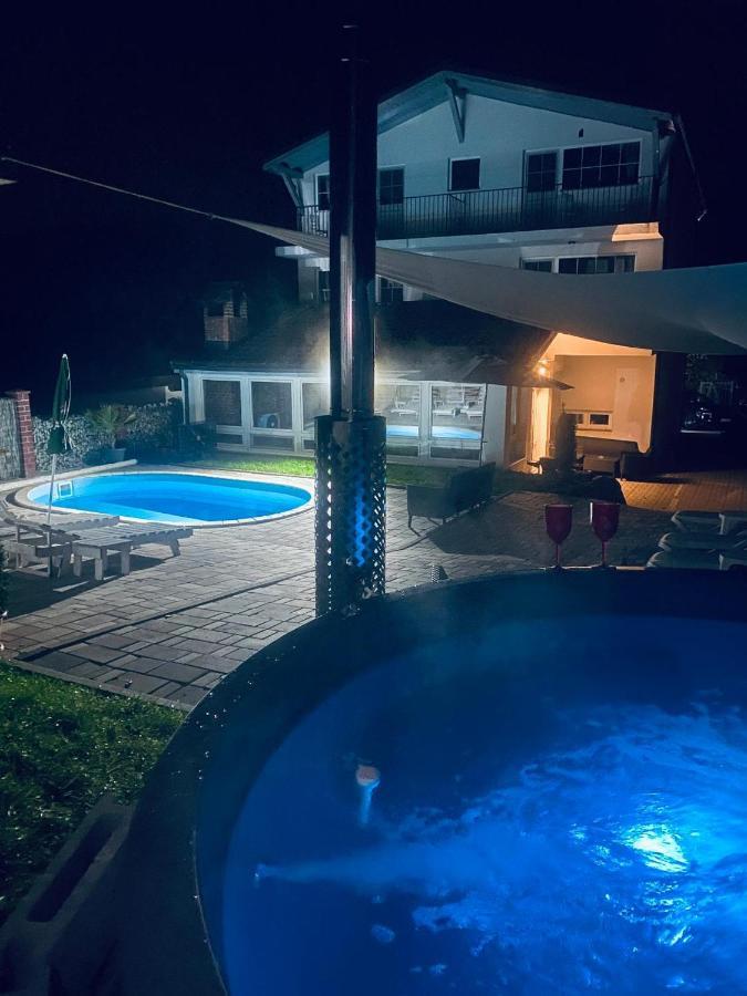 Green Hill Villa Călimăneşti Esterno foto